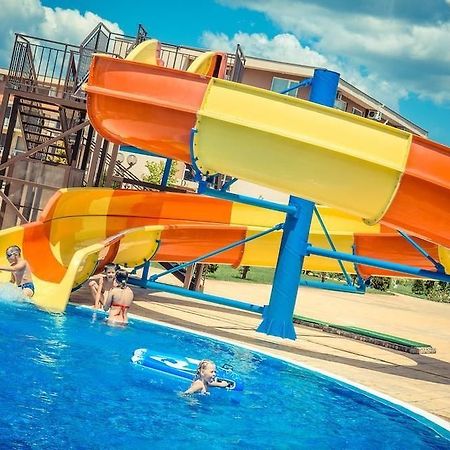 Holiday Fort Golf Club 써니비치 외부 사진